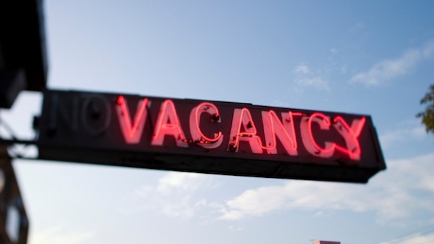 Neon vacancy sign