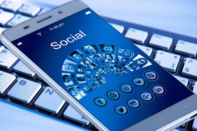 social_media_minig